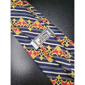 Gianni Versace Men's Necktie Navy Blue Baroque Silk 3.75" x 58" Excellent